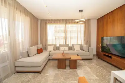 Image de Charming 1-Bedroom Apartment in Cfc, Gym Access and Amazing view on Anfa Park