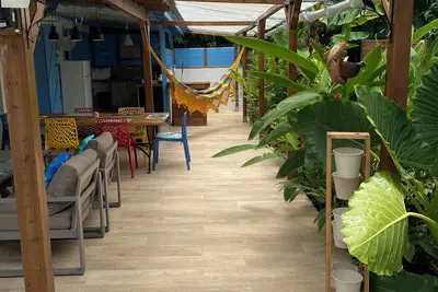 Chez Nouche\nBas de maison tropical