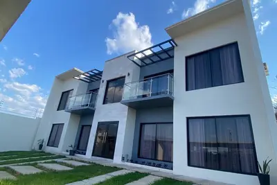 Image de 101 Charming 2-bedroom apartment in welcoming Palmerola with Ac