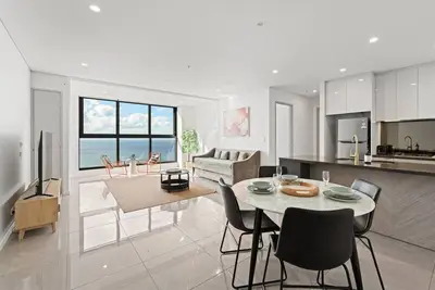 Image de Oceanfront Luxury | 2br/2ba w/ Balcony & Views