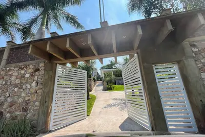 Image de Finca Flor de Loto - House with swimming pool in Tequesquitengo