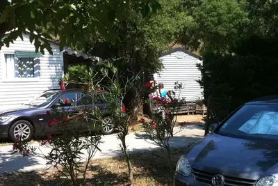 Image de Mobil home confortable avec terrasse à Bormes-les-Mimosas