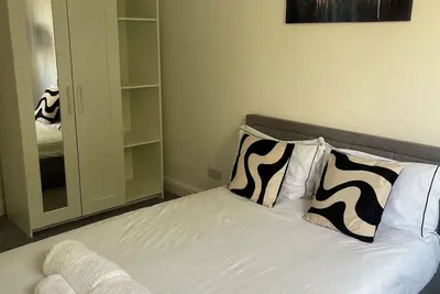 Image de Two Bedroom Apartment situated near Silverburn shopping centre