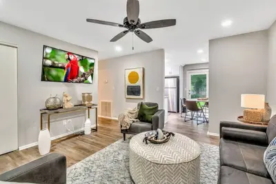 Image de Ath - Conley - 3br - Fenced - Pet Friendly (ryan2)