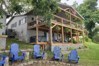 Image de Charming 3-bedroom Lakehouse. Boat Slip, Pontoon option. 3 Golf courses nearby