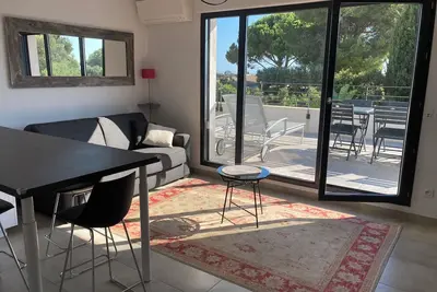 Image de Appartement T3 neuf près de la mer / du port/ grande terrasse/ parking