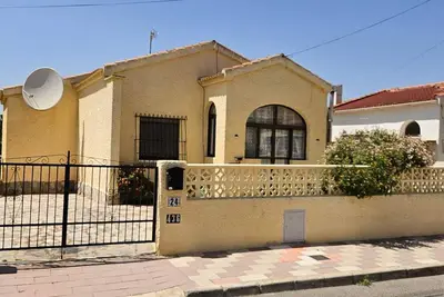 Image de Casa Natalie: Quiet vacation home, 2 bedrooms, 4 beds. 3 Km to the Mediterranean Sea!