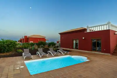 Villa Skawi - Cliffside Retreat