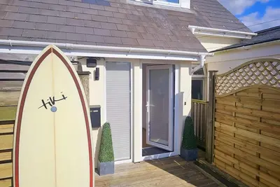 Image de Perranporth Retreat – Sleeps 5, Just 3 Minutes’ Walk from Stunning Beach