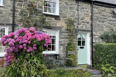 Image de Cosy Grade 2 listed cottage in Snowdonia