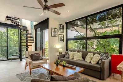 Image de Tranquil Penthouse with private pool, close to Holistika and other restaurants