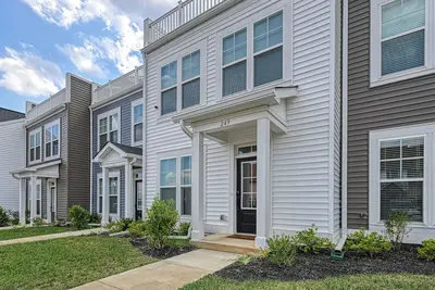 Image de Waterview Townhouse within walking distance of Lake Anna Taphouse