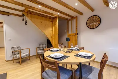 Image de Les Hirondelles - Le Pontet