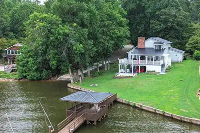 Image de Serene 3-bedroom lakefront house on High Rock Lake, Lexington Nc