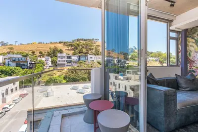 Image de Views, Views, and Views! ! Relax in luxury in De Waterkant