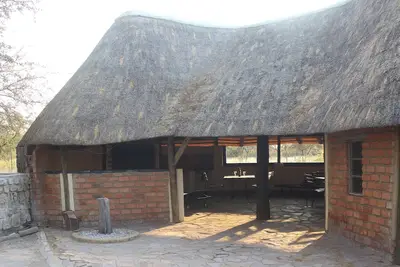 Image de Spacious 9-bedroom building in wonderful Otavi with Ac