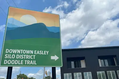 Image de 2 bed - pink paradise near Easley Sc Silos, Downtown Greenville/ Clemson Tigers