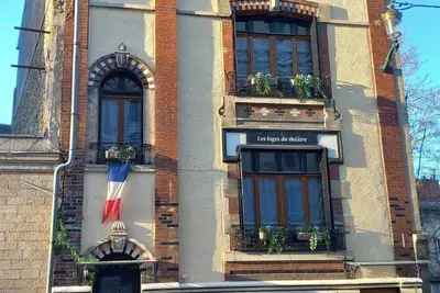 Image de Les Loges Du Theatre \nDégustation Champagne offert \nJACUZZI Sauna VÉLOS Jeux