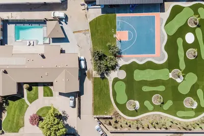 Image de Villa de Luxe avec Piscine Privée à Patterson
