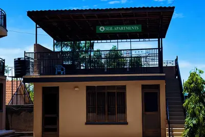 Image de Cozy, homey suit with great service away from the city chaos