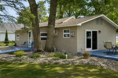 Image de Fabulous 2-bedroom Otsego lake cottage in charming Gaylord
