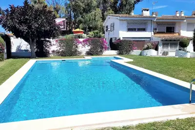 Image de Maison Mitoyenne Confortable Près de la Plage