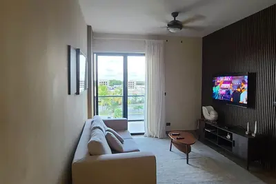 Image de Exclusive 2 Bedroom Apartment!