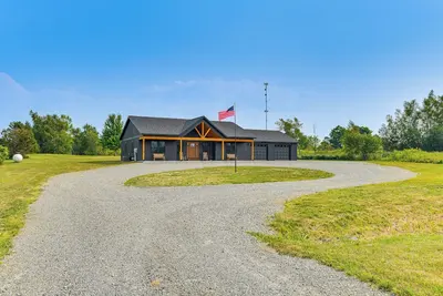 Image de 3 Mi to St Lawrence River: Spacious Ranch Home