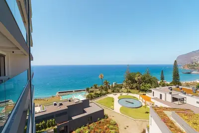 Image de GuestReady - Maison lumineuse avec vue imprenable