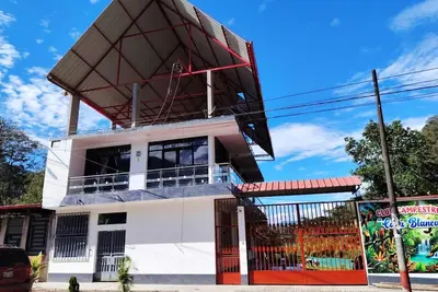 Image de Family cottage with swimming pool, barbecue, WiFi, enjoy nature!