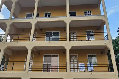 Image de Spacious 2-Bedroom Apartment (1080 sqft) Fully Furnished, Quiet & Green Retreat