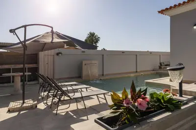 Image de Lagoon & Deluxe Villa - Luxury Pool & Sauna