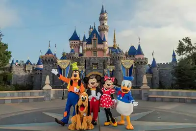 Image de Family-Friendly 2br Anaheim Retreat w/ Twin Beds Near Disneyland Magic! - 1