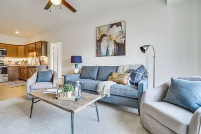 Image de 4 Mi to National Sports Center: Apt in Blaine