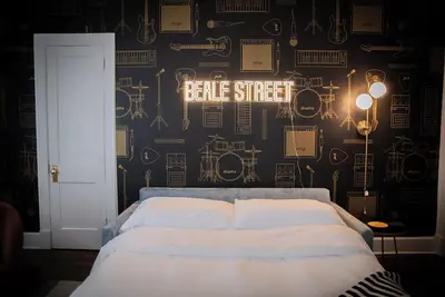 Image de Soulful apartment with Ac in lively Memphis