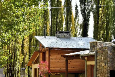 Image de Bosque De Sol CABAÑA 2 located in a forest only 5 minutes from downtown.