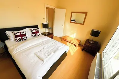 Image de Bright Flat in Stockwell  Modern Comfort with Quick Tube Access to Central. . .