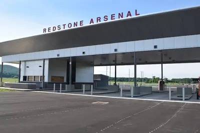 Image de 3 mins from Redstone Arsenal &Bridge Street.