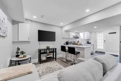 Image de Timeless Charm, Modern Comfort & Large Patio