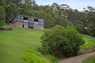 Image de Mantra Guest House: Serene Noosa Hinterland Stay with Views & Private Deck