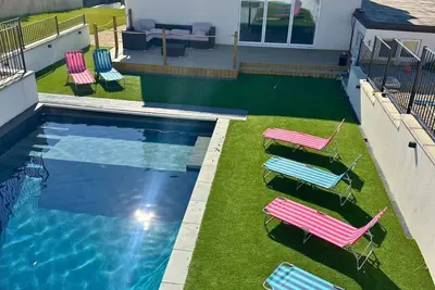 Image de Luxury 5 Bed - Sleeps 14 - With Swimming Pool