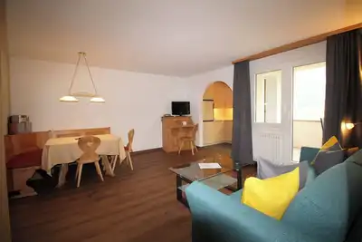 Image de Residenza Lagrev - 2 room flat no. 005 - type 21a - raised ground floor - south