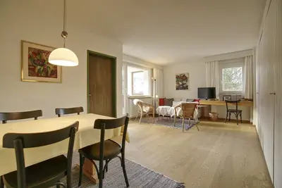 Image de Residenza Lagrev - 2 room flat - No. 002 - Type 21a - Raised ground floor - S/W