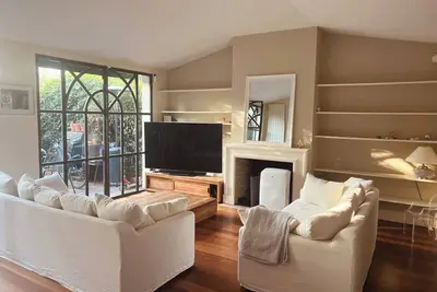 Image de Caudéran : Charme et confort à deux pas du Parc Bordelais