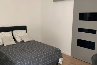 Image de Studio '1' avec terrasse privée, jardin commun et Wi-Fi