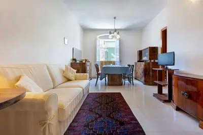 Image de Comfortable 70 sqm apartment, accommodating up to 4 people, located on the second floor of a building without an elevator. The property is located in the center of Carloforte (in a pedestrian area), on the island of San Pietro, recognized as one of the mo