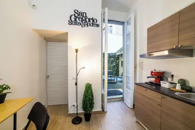 Image de Suites & Rooms with Balcony, WiFi and A/C in Historic Center Naples