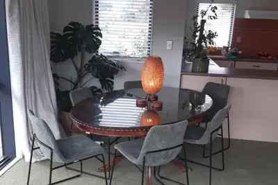 Cosy Beachside Getaway in Prime Location.