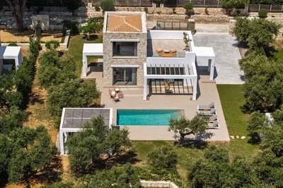 Image de Metis - Deux Chambres Villa, Couchages 4