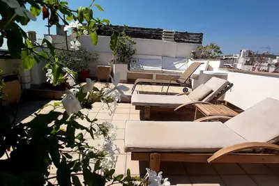 Image de Spacious Sea View Penthouse with Terraces - 50m from the Beach